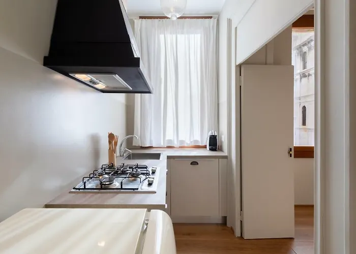 Bridge Of Sighs Luxurious