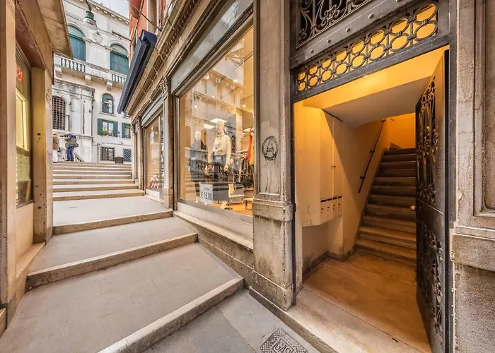 Bridge Of Sighs Luxurious